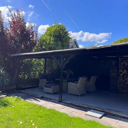 Cosy Vacation Home With Large Fenced Garden Bruinisse Exterior photo